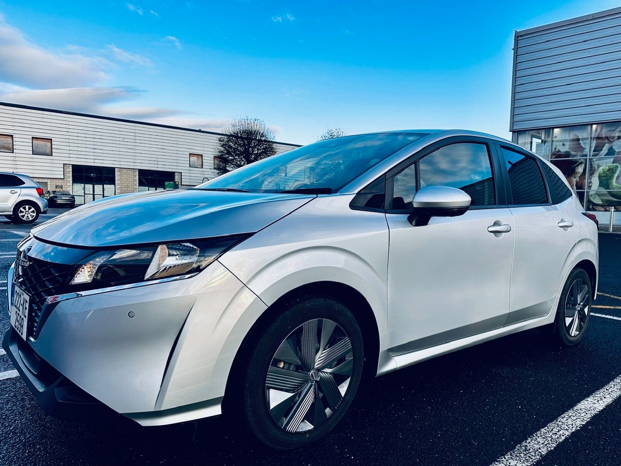 2022 NISSAN NOTE photo 3