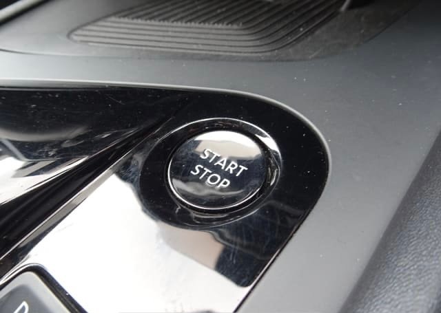 2022 NISSAN NOTE photo 10