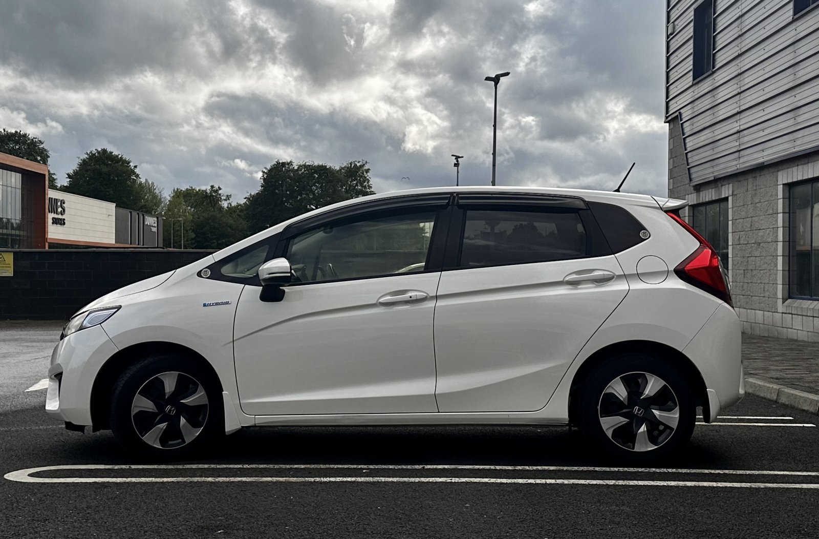 2016 HONDA FIT HYBRID photo 9
