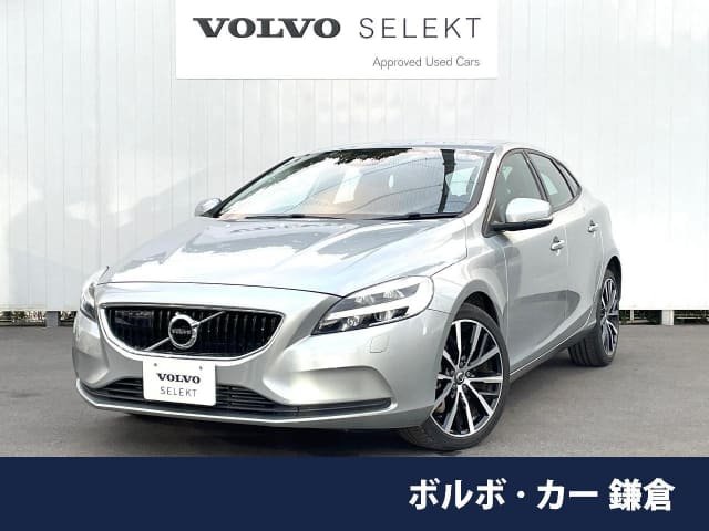 2017 VOLVO V40 photo 3