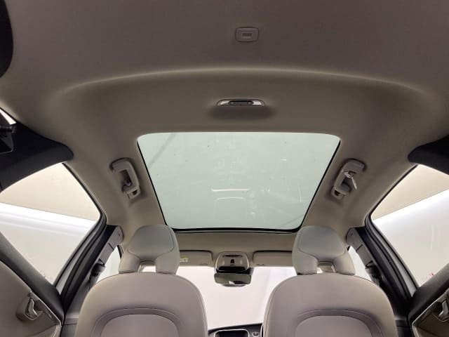 2015 VOLVO V40 photo 7