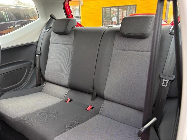 2013 VW UP photo 9