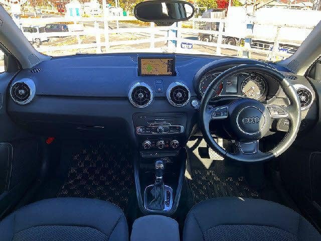 2015 AUDI A1 photo 9