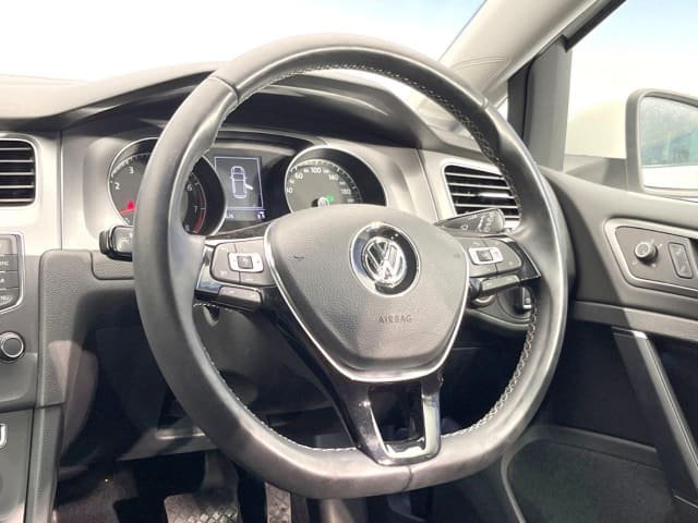 2016 VW GOLF Lounge Edition photo 4