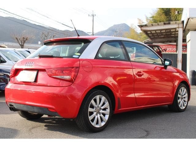 2011 Audi A1 photo 5