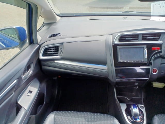2015 HONDA FIT HYBRID photo 11