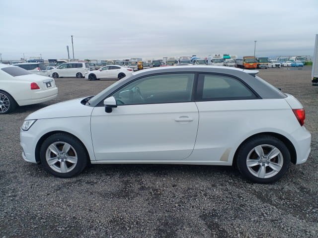 2018 AUDI A1 photo 2