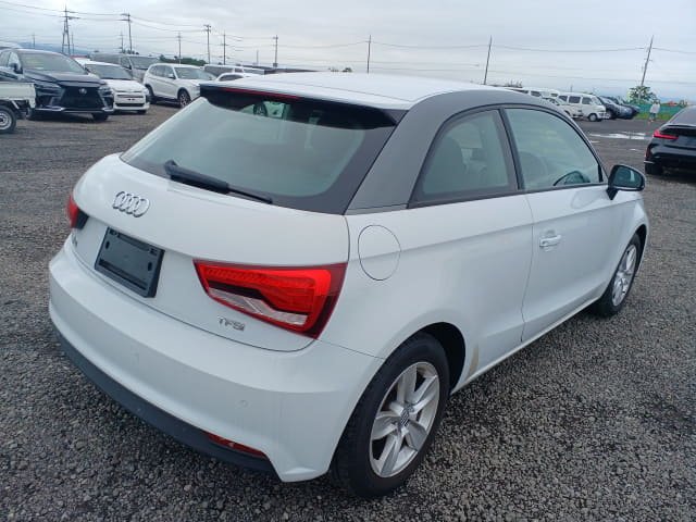 2018 AUDI A1 photo 5