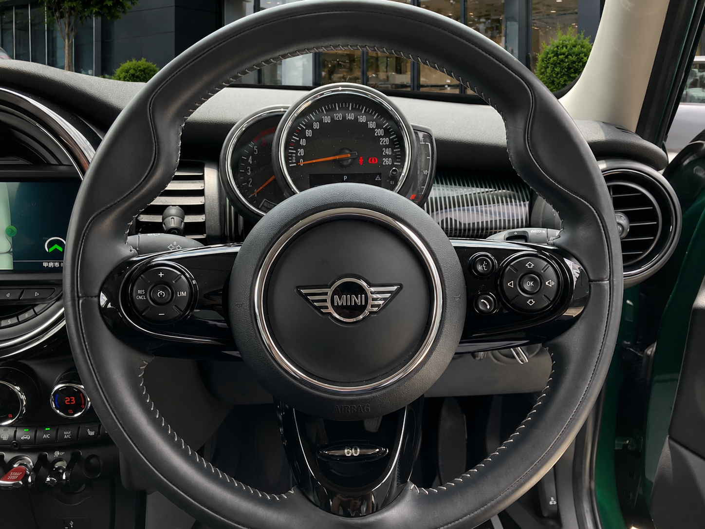 2019 MINI Cooper photo 6