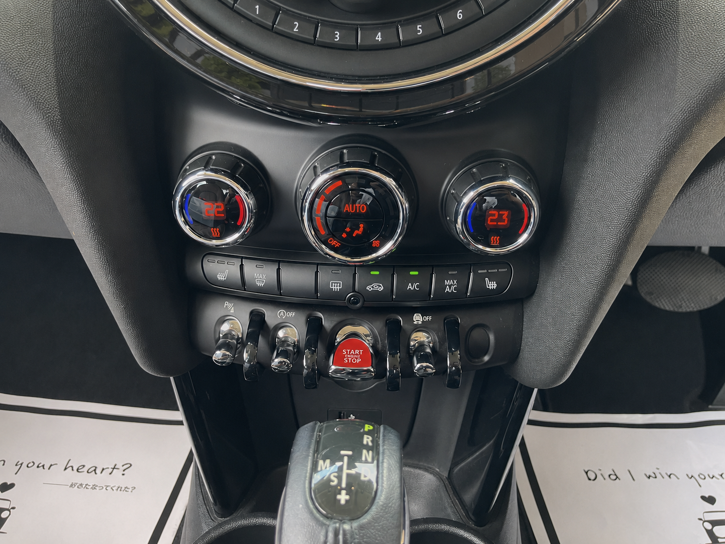 2019 MINI Cooper photo 8
