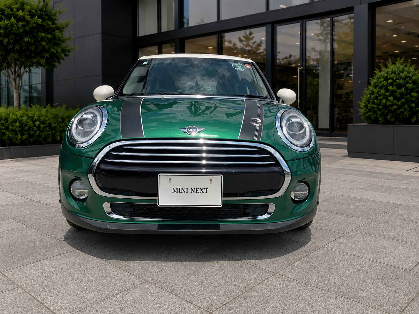 2019 MINI Cooper photo 2