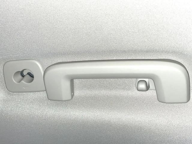 2018 VOLVO V40 photo 5