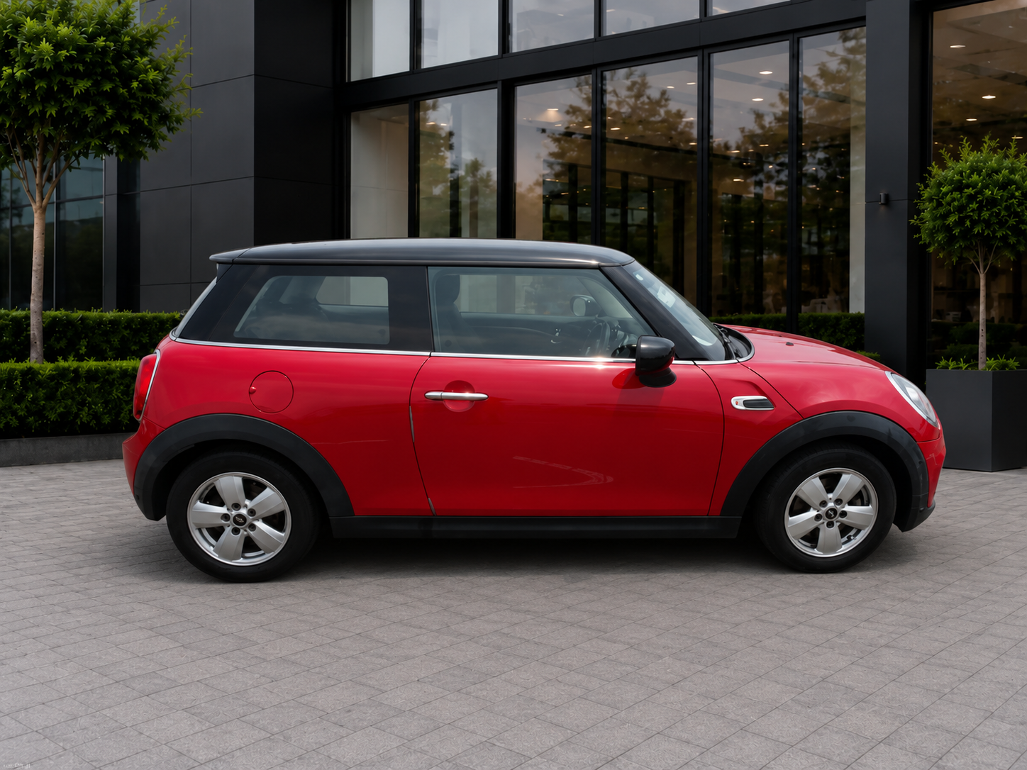 2020 BMW MINI photo 4