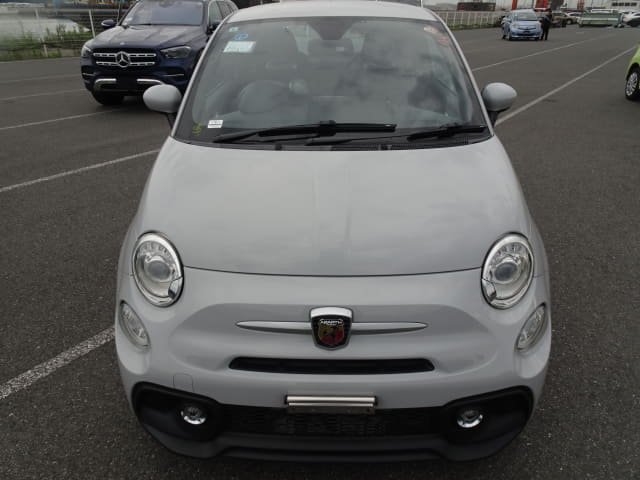 2017 ABARTH 595 photo 9