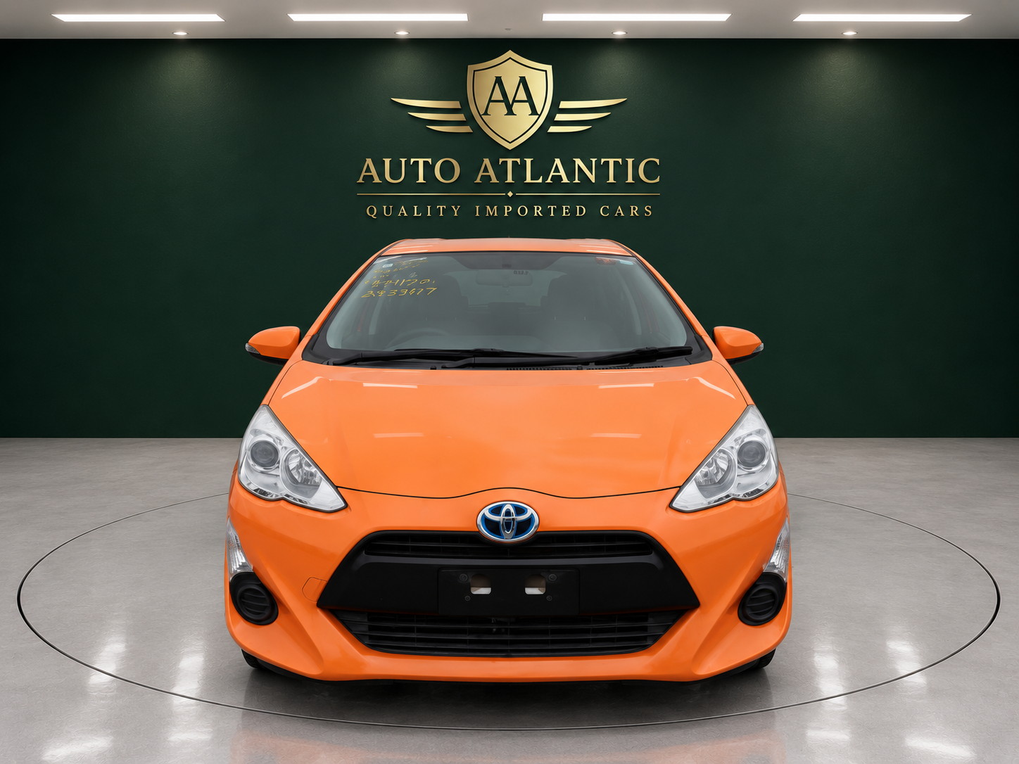 2015 TOYOTA Aqua photo 2