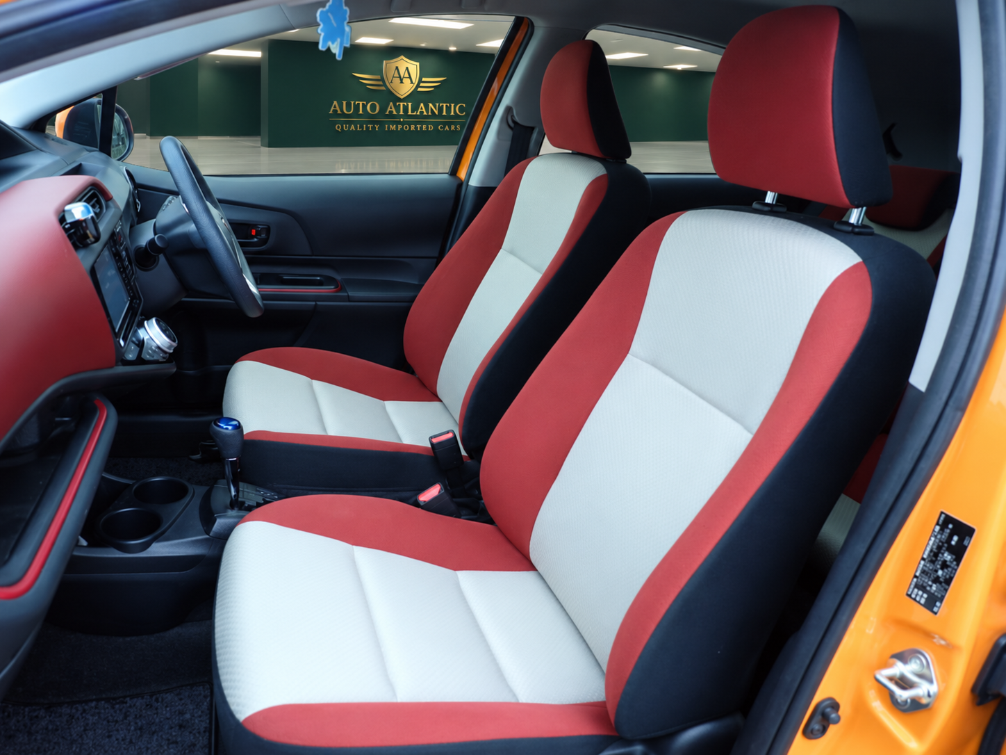 2015 TOYOTA Aqua photo 11