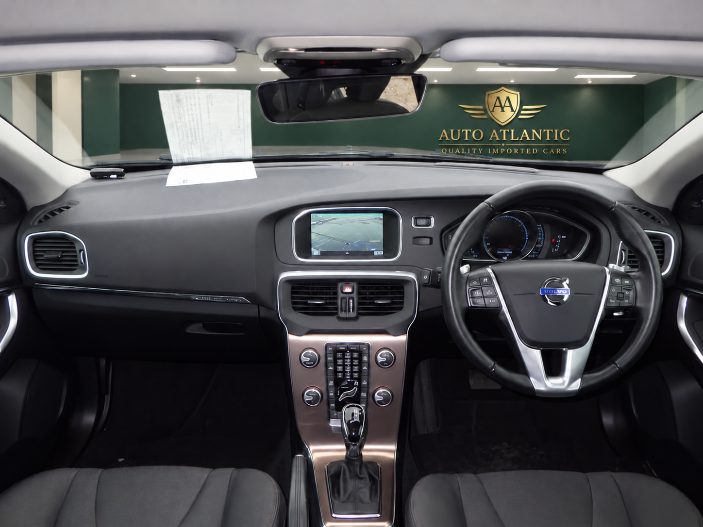 2016 VOLVO V40 photo 8