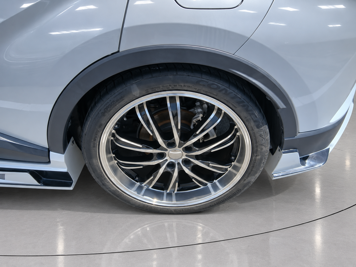 2017 TOYOTA CHR Hybrid photo 11